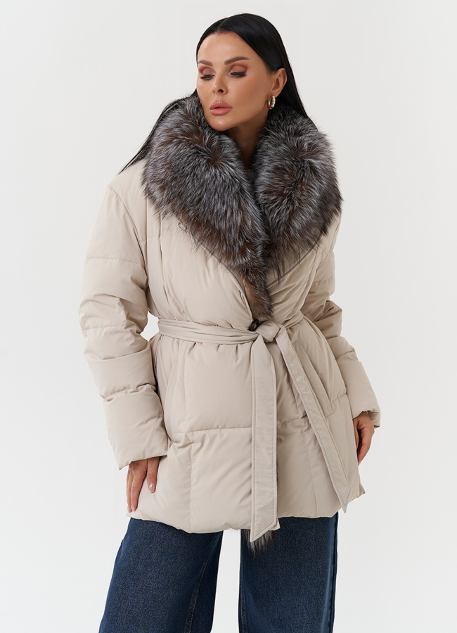Женский пуховик с мехом чернобурки модель № 28571 меха малина