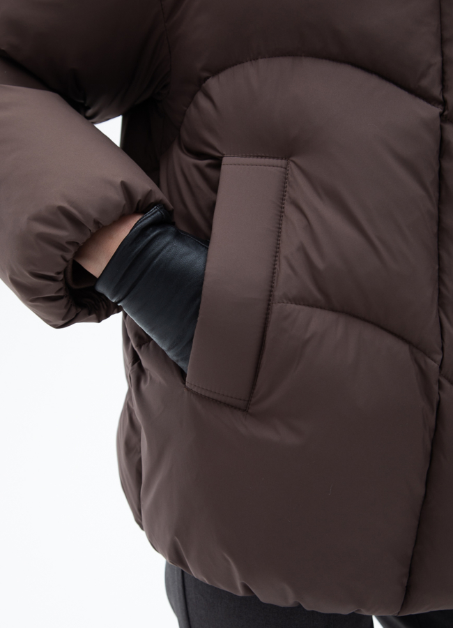 Женский пуховик коричневого цвета с капюшоном модель № 31129 универмаг малина