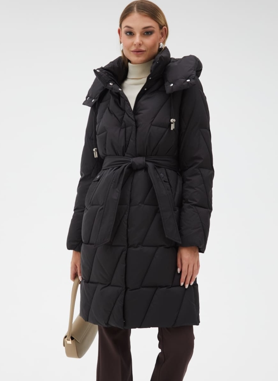 Женский пуховик с поясом
