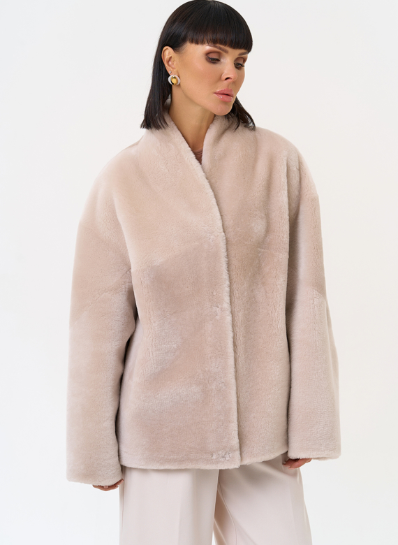 Светлая натуральная дубленка