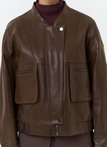 Женская куртка бомбер из натуральной кожи фото