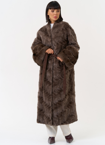 Женская шуба из меха норки с поясом Женская шуба из меха норки с поясом