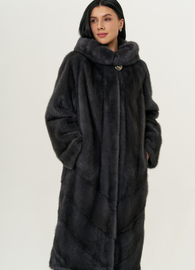 фото Женская шуба из норки силуэта баллон с капюшоном модель № 24750