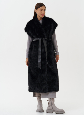 Длинный жилет из эко меха