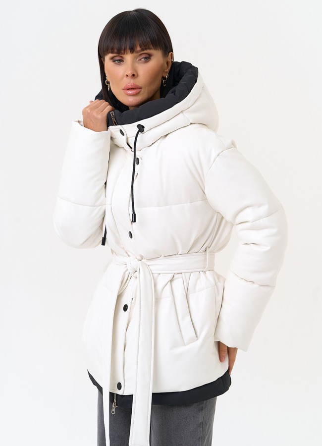 Белый пуховик из эко кожи с поясом модель № 30727 универмаг малина