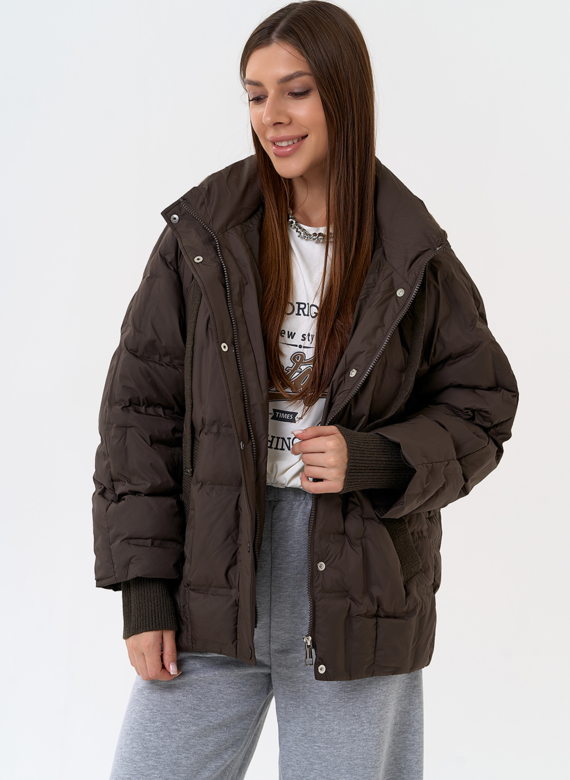 Женская куртка с трикотажным капюшоном