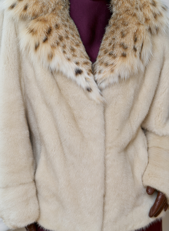 Куртка из меха норки с английским воротником из меха рыси Куртка из меха норки с английским воротником из меха рыси