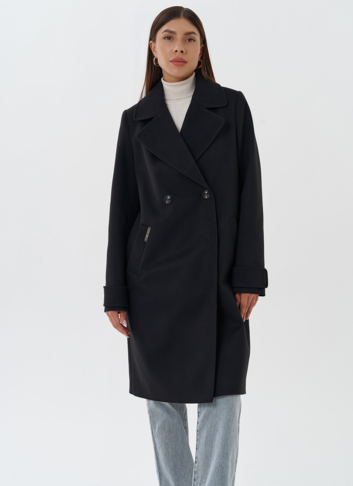Женское пальто с английским воротником