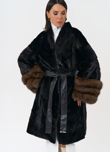 Норковая шуба с манжетами из меха куницы