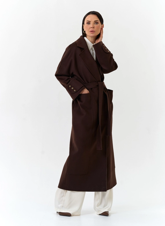 Женское длинное пальто с английским воротником