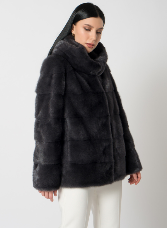 Куртка из меха норки с капюшоном