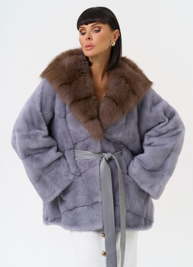 Женская шуба из меха норки с капюшоном из меха куницы модель № 27580 меха малина