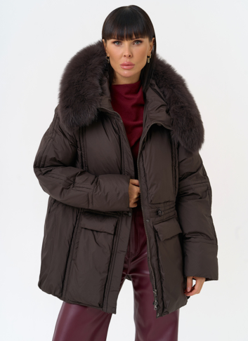 Женский пуховик с капюшоном из меха песца