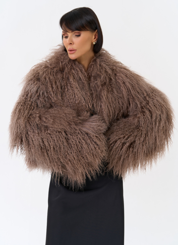 Короткая шуба из ламы