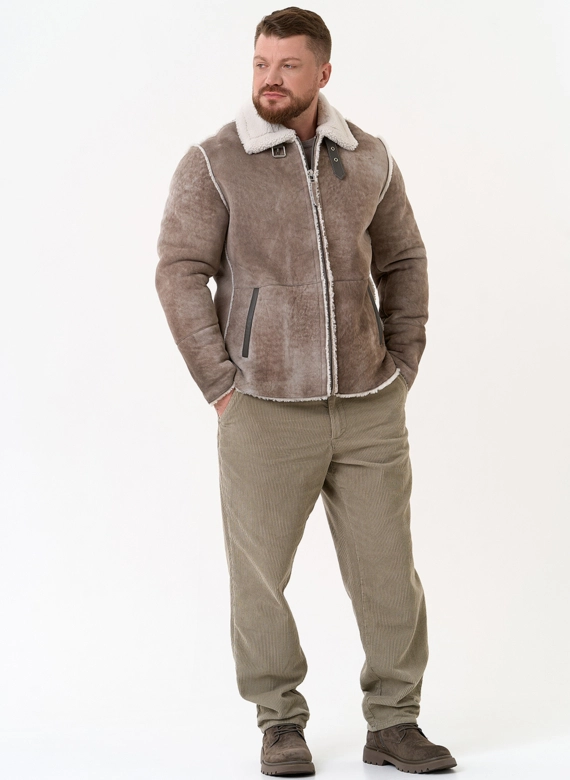 Светлая мужская дубленка