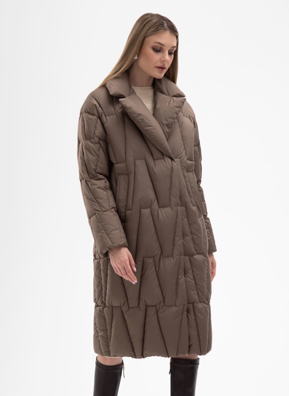 Женский пуховик с английским воротником