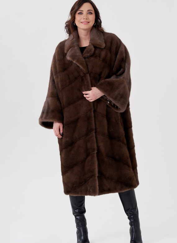 Шуба оверсайз с английским воротником