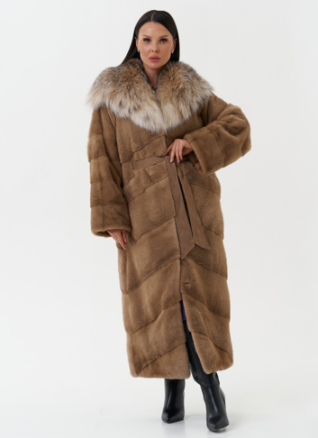 Длинная шуба из норки с капюшоном из рыси