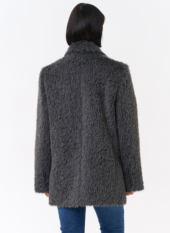 Женское утепленное пальто с английским воротником