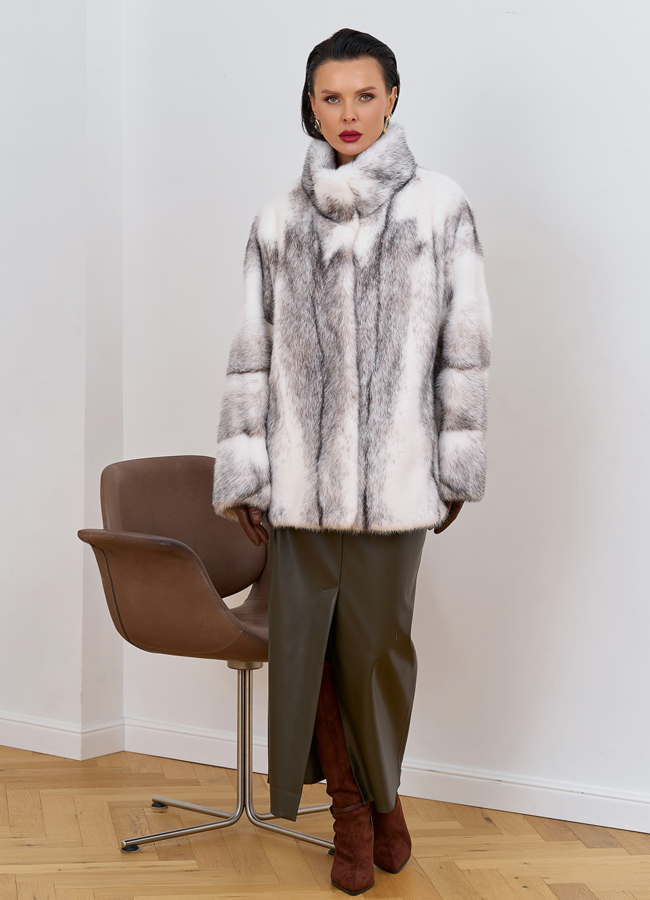 Коротка шуба из норки крестовки модель № 31319 в кредит