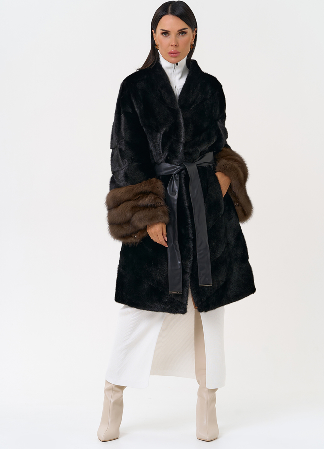 фото Норковая шуба с манжетами из меха куницы модель № 31200