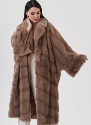 Шуба оверсайз с английским воротником  Шуба оверсайз с английским воротником