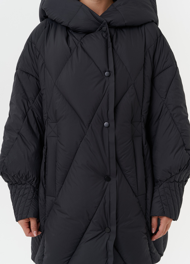 Стеганая куртка с капюшоном модель № 28819 универмаг малина