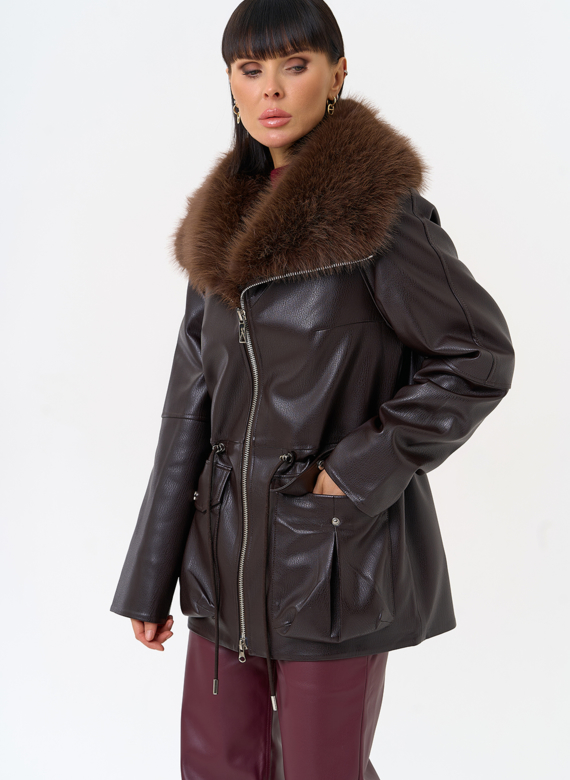 Удлиненная куртка из эко кожи с воротником из эко меха