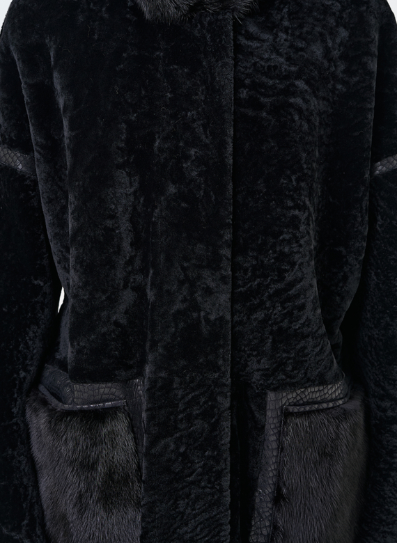 Женская двухсторонняя дубленка с воротником стойкой