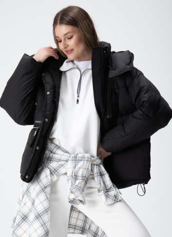 Женский пуховик с капюшоном 
