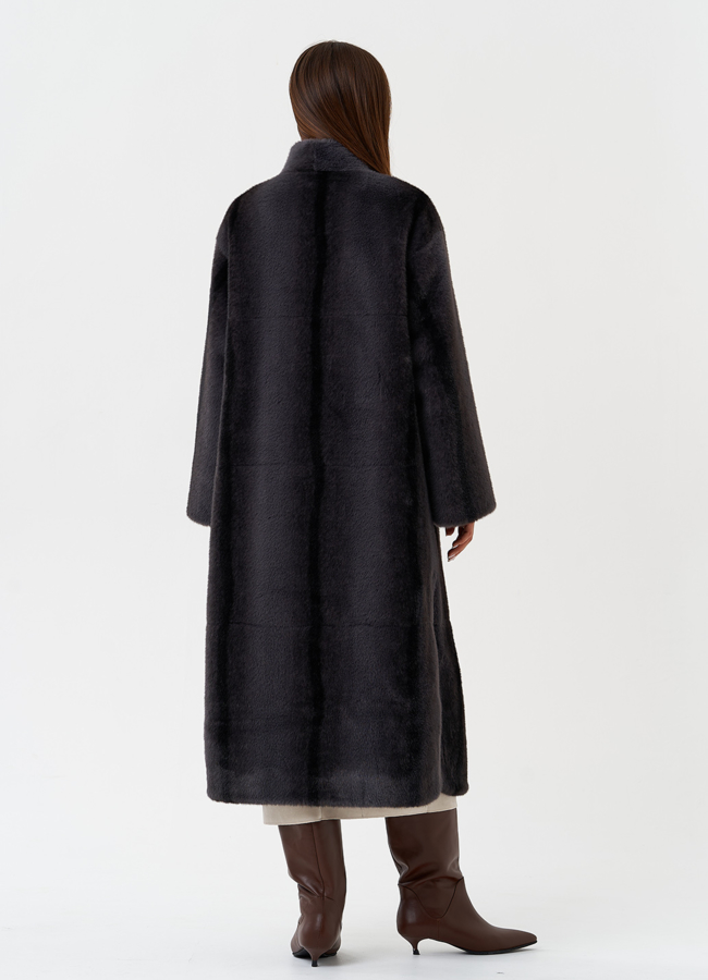 Длинное пальто из эко меха с принтом деграде модель № 28543 универмаг малина