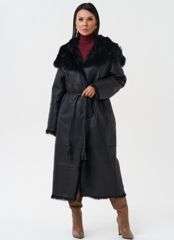 Дубленка с отделкой из тосканы