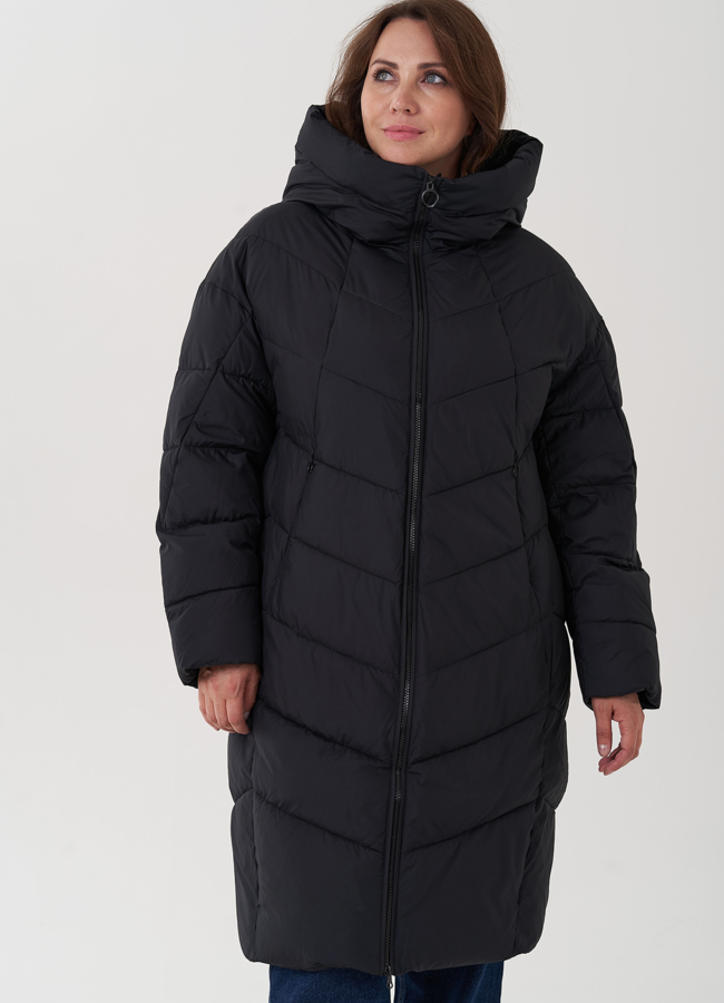 фото Женский пуховик с капюшоном черного цвета  модель № 25714