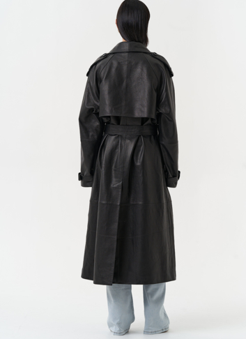 Длинный плащ из натуральной кожи черного цвета