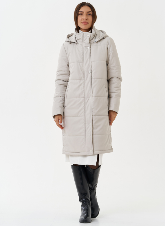 Светлый пуховик из эко кожи 