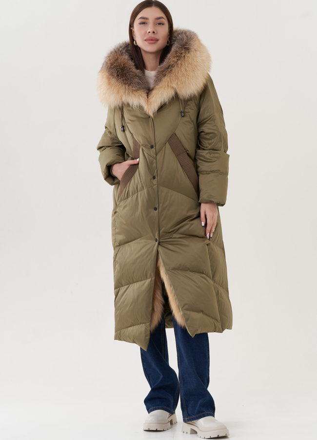 фото Пуховик с отделкой капюшона из меха лисы  модель № 25934