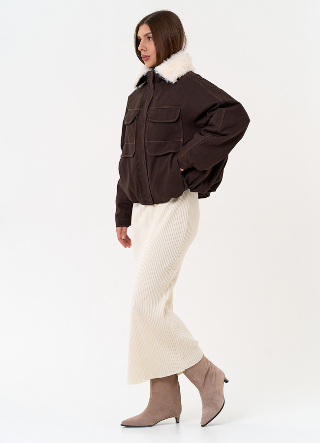 Укороченный пуховик с отделкой из эко меха модель № 31584 универмаг малина