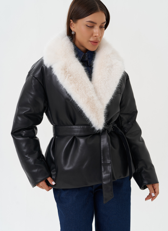 Утепленная куртка с эко мехом