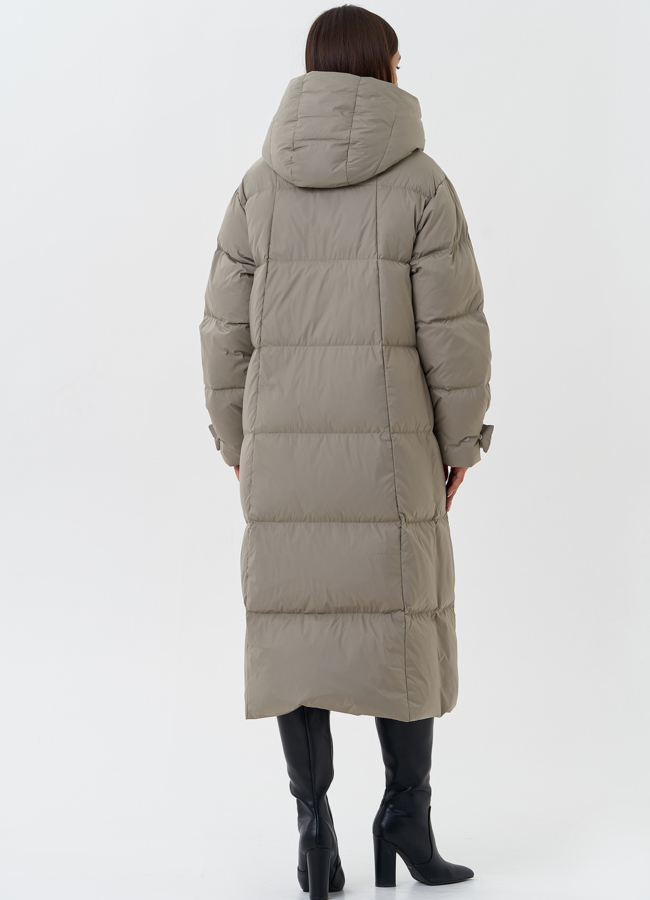 Длинный пуховик с капюшоном модель № 28506 универмаг малина