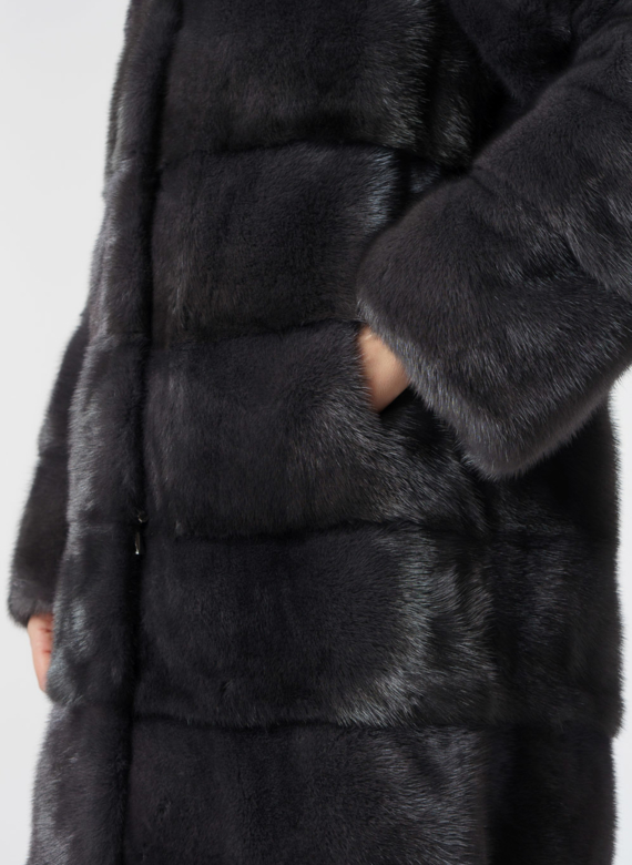Норковая шуба в цвете графит с капюшоном 