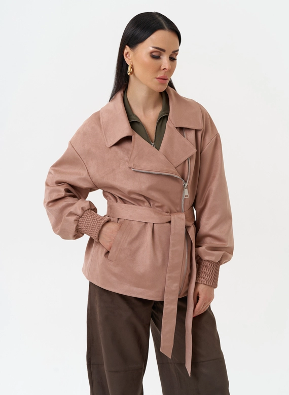 Женская куртка из эко замши с поясом