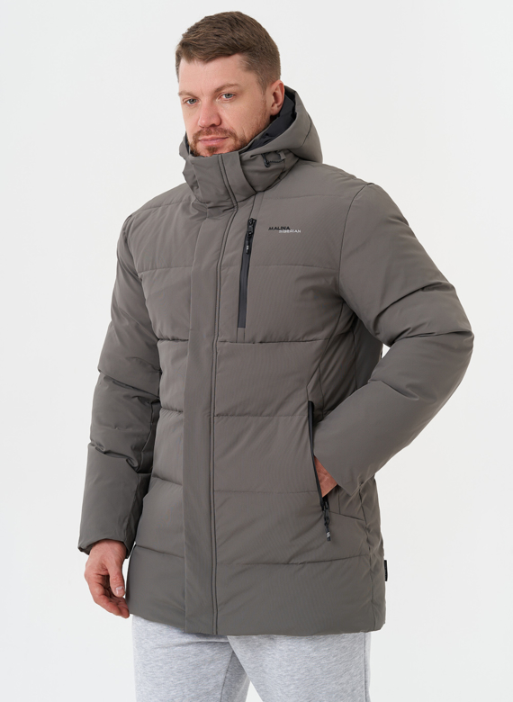 Зимний пуховик с капюшоном