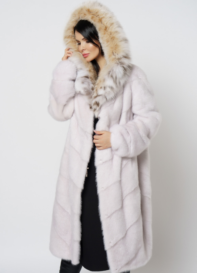 Светлая шуба с рысью модель № 25005 универмаг малина