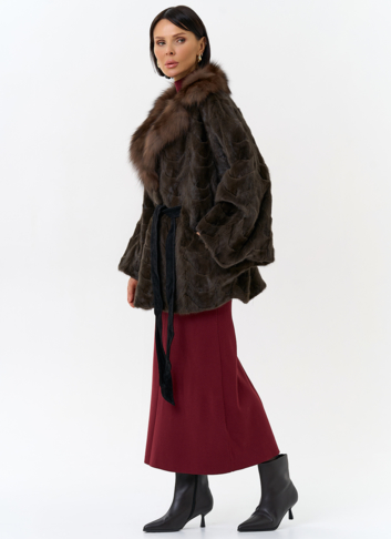 Шуба из меха норки с воротником из меха лисы