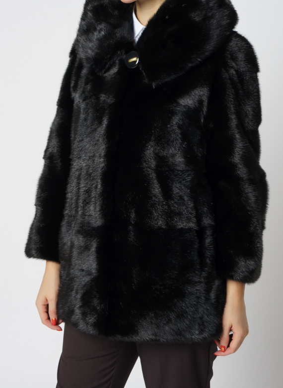 Укороченная норковая шуба черного цвета 2 в 1