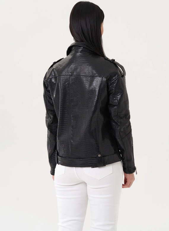 Кожаная куртка "косуха" черного цвета