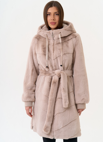 Женская шуба из эко меха с капюшоном Женская шуба из эко меха с капюшоном