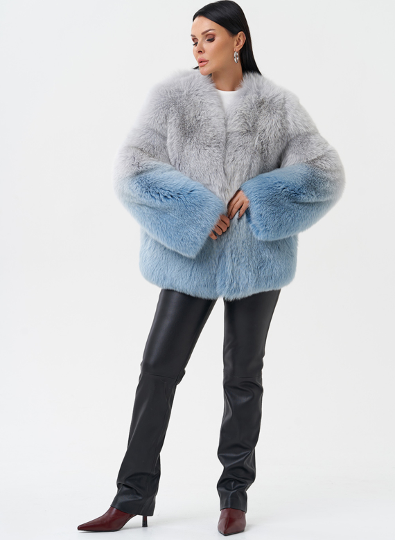 Шуба из меха лисы с принтом деграде