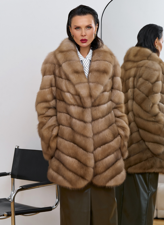 Женская шуба из куницы с воротником шаль Женская шуба из куницы с воротником шаль