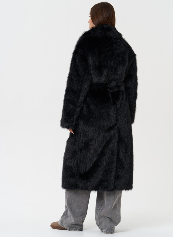 Длинное пальто из эко меха под песца